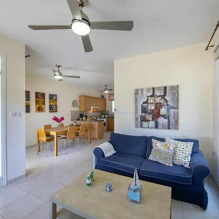 Βίλα You And Your Family Will Love This 5 Star With Private Pool Near Fig Tree Bay, 1430 Πρωταράς